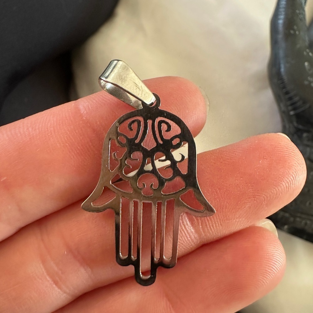 Silver Hamsa Hand Pendant 925 signed kauss